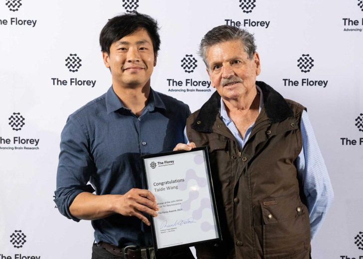 Taide Wang receiving a 2023 Florey award.