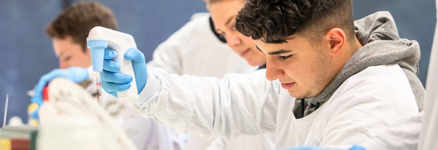 The Florey's researchers in a lab